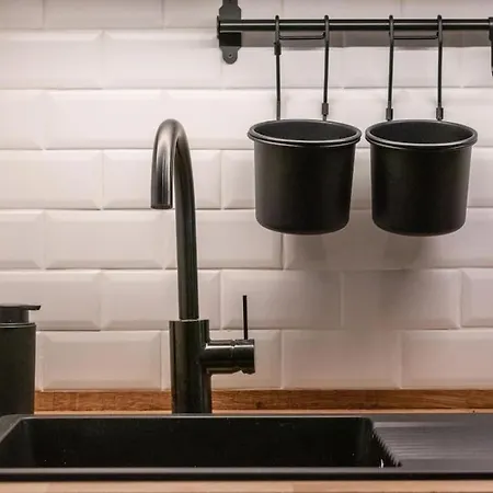 Portu By Aston Lägenhet *