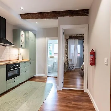 Portu By Aston * Portugalete